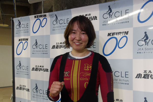 V候補の尾崎睦が首位発進の画像