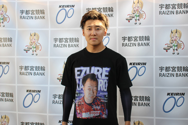 地元の眞杉匠が宇都宮競輪開設77周年記念『第2回レジェンド神山雄一郎カップ』の初日特選を制すの画像