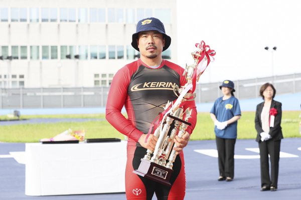 古性優作が小松島記念を制覇の画像