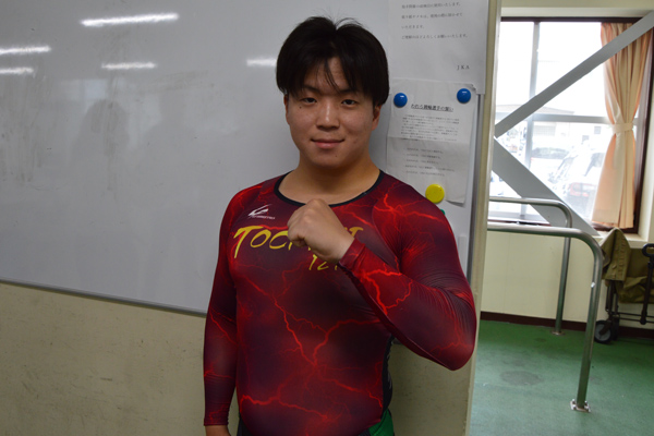 ルーキーの田崎隼翔が初勝利の画像