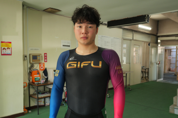 坂井央雅は初日勝利も笑顔なしの画像