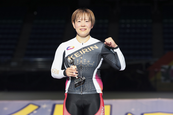 梅川風子が貫禄を示す完全Ｖの画像