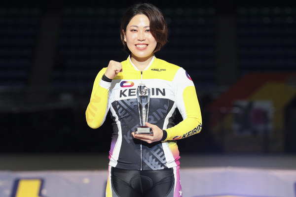 竹野百香が強敵を下しＶの画像