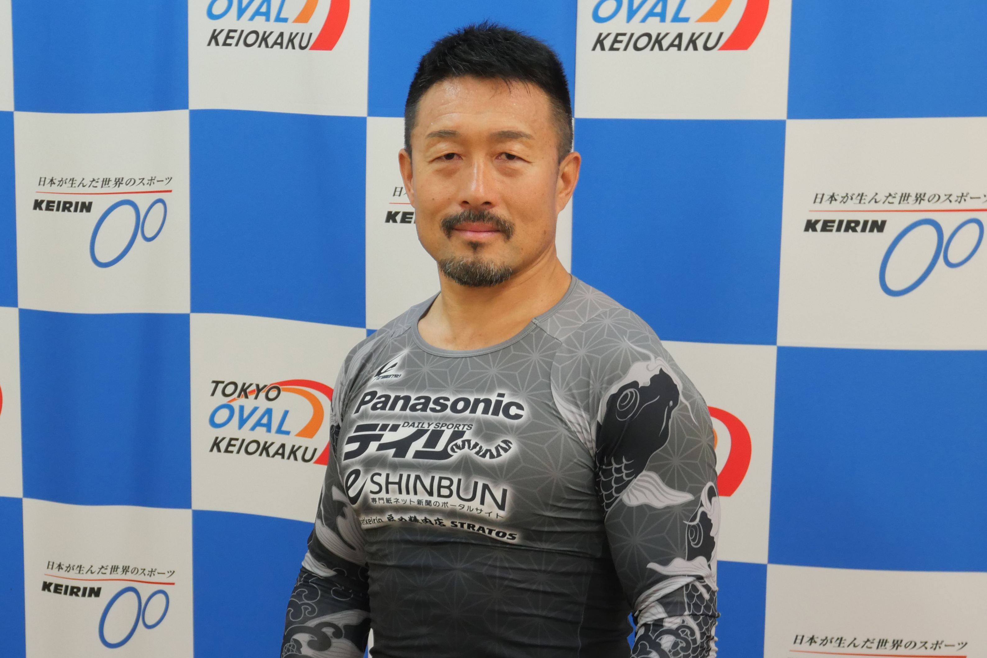 佐藤慎太郎が1着スタート！勝利者インタビューは大歓声の画像