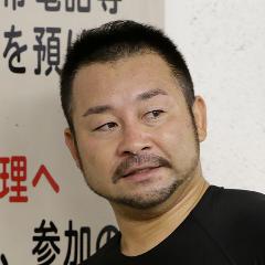 山崎芳仁