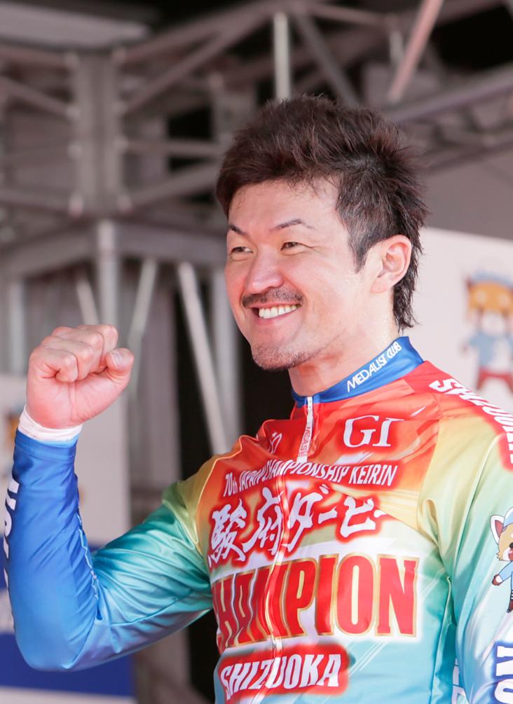 中川誠一郎