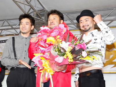 山崎芳仁