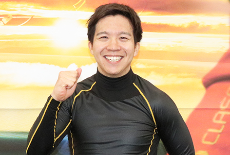 小林泰正の顔写真