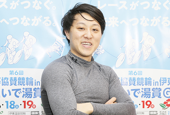 鈴木浩太の顔写真
