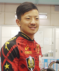 伊藤歩登