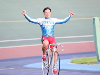 郡司浩平