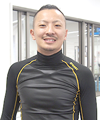 伊藤歩登