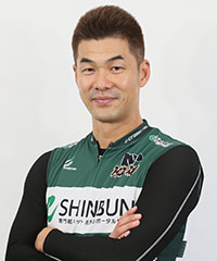 木暮安由