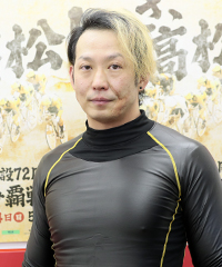 岡崎景介