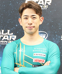 新山響平の顔写真