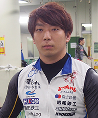 新井僚太郎