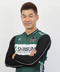木暮安由