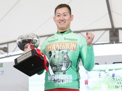 脇本雄太