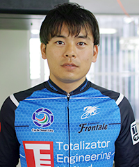 新村穣