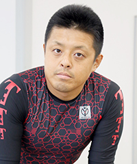 西村行貴