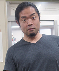 引地正人