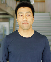 栗山俊介