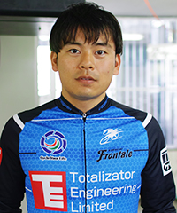 新村穣