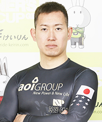 脇本雄太