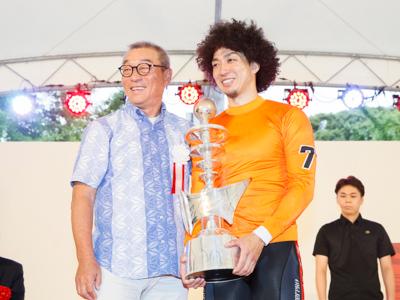 山崎賢人