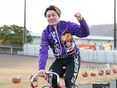 窓場千加頼