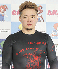 青柳靖起