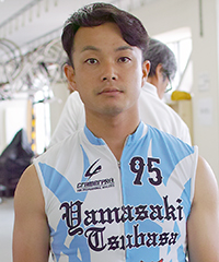 山崎翼