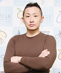 房州輝也