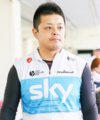 西村行貴