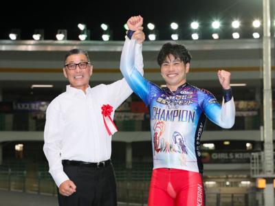 岩本俊介
