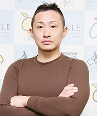 房州輝也