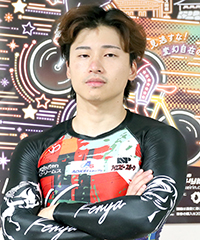 山口拳矢