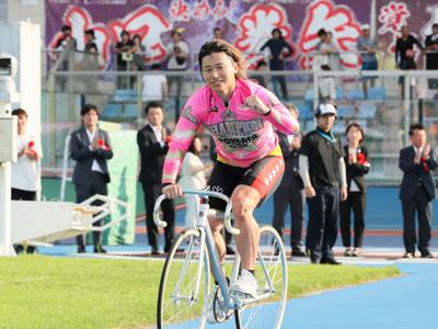 山口拳矢