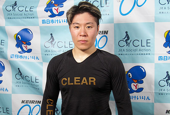 上野雅彦の顔写真