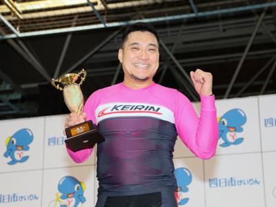 神山拓弥