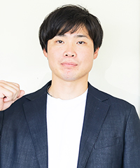 山崎航