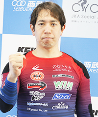 松浦悠士の顔写真