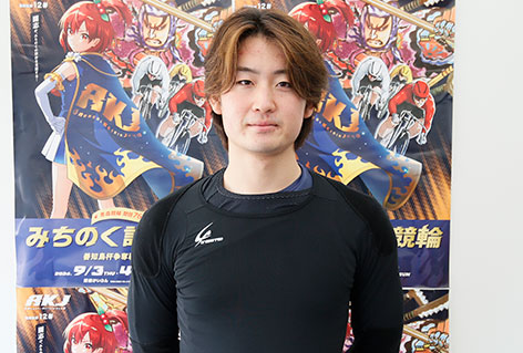山崎歩夢の顔写真