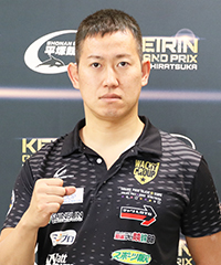 脇本雄太