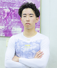 真木寛斗