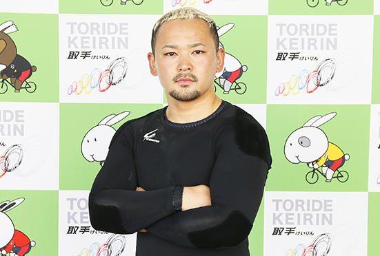上野優太の顔写真