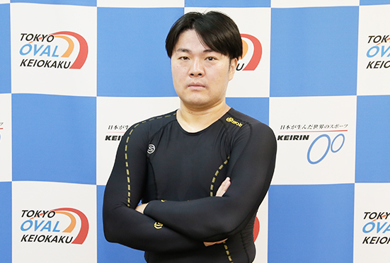 藤根俊貴の写真
