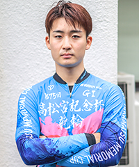 山崎歩夢