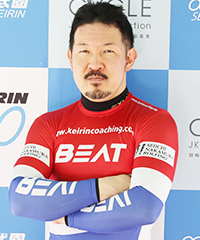 伊藤信