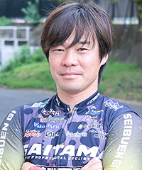 高橋泰裕